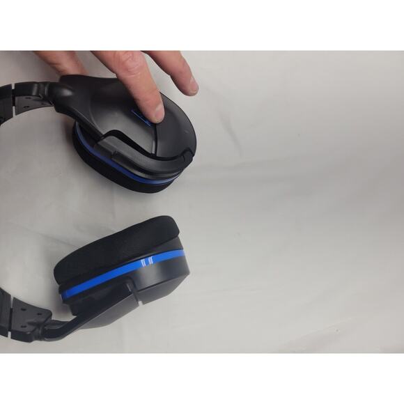 Turtle Beach S600 GEN2 P Wireless Gaming Headphones Black And Blue No USB Dongle - Picture 10 of 12